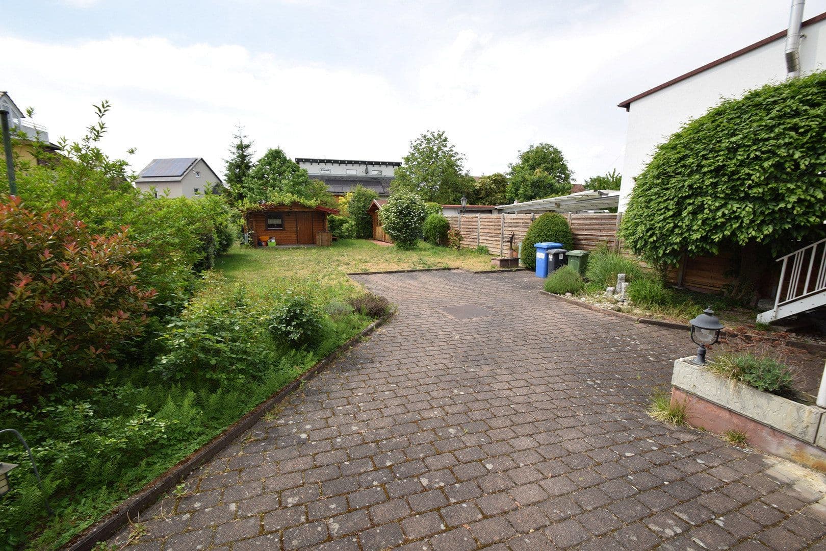 Predaj domu 216 m², pozemok 530 m², Weiterstadt, Hesensko Predaj domu 216 m², pozemok 530 m², Weiterstadt, Hesensko