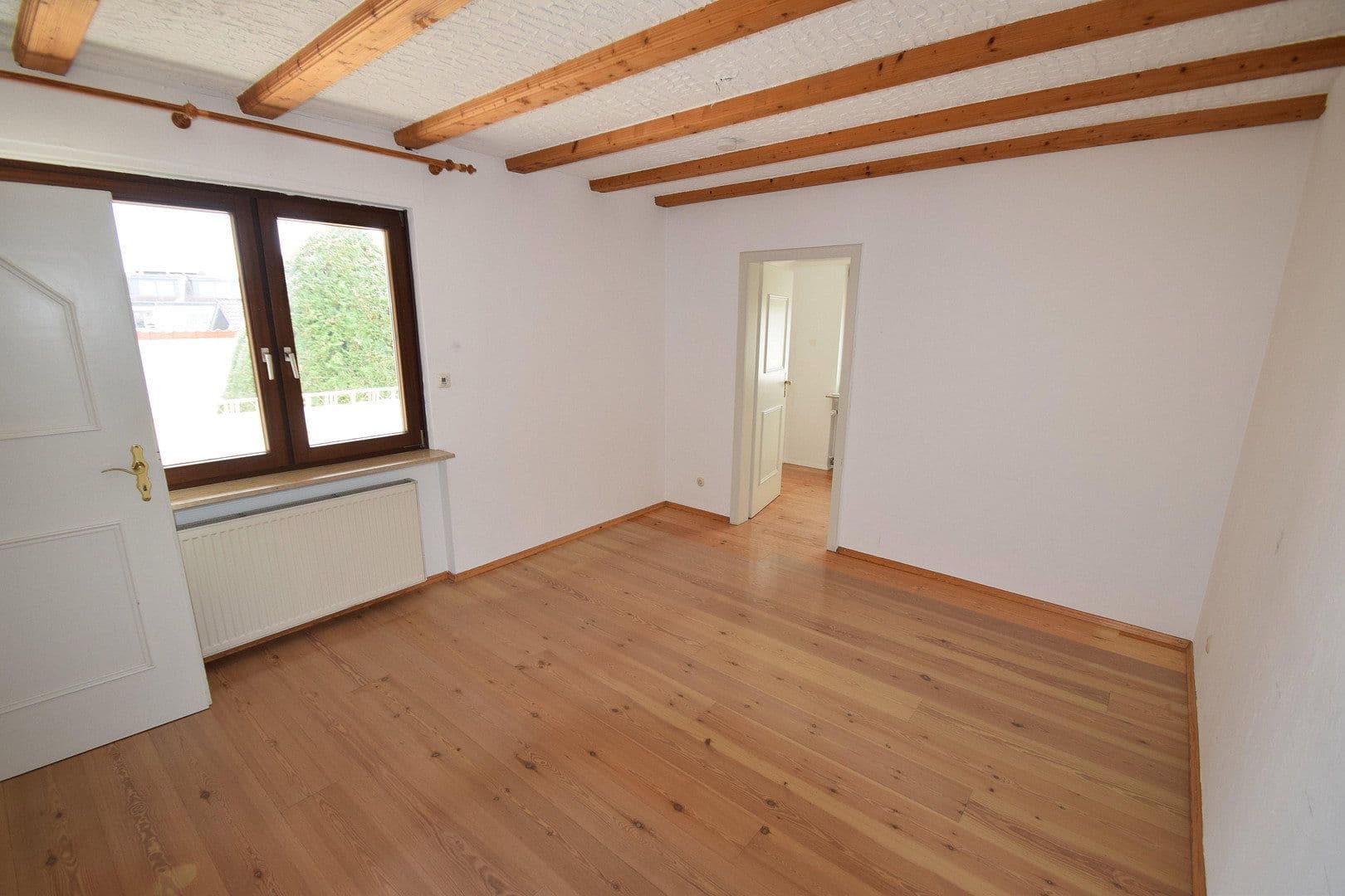Predaj domu 216 m², pozemok 530 m², Weiterstadt, Hesensko Predaj domu 216 m², pozemok 530 m², Weiterstadt, Hesensko