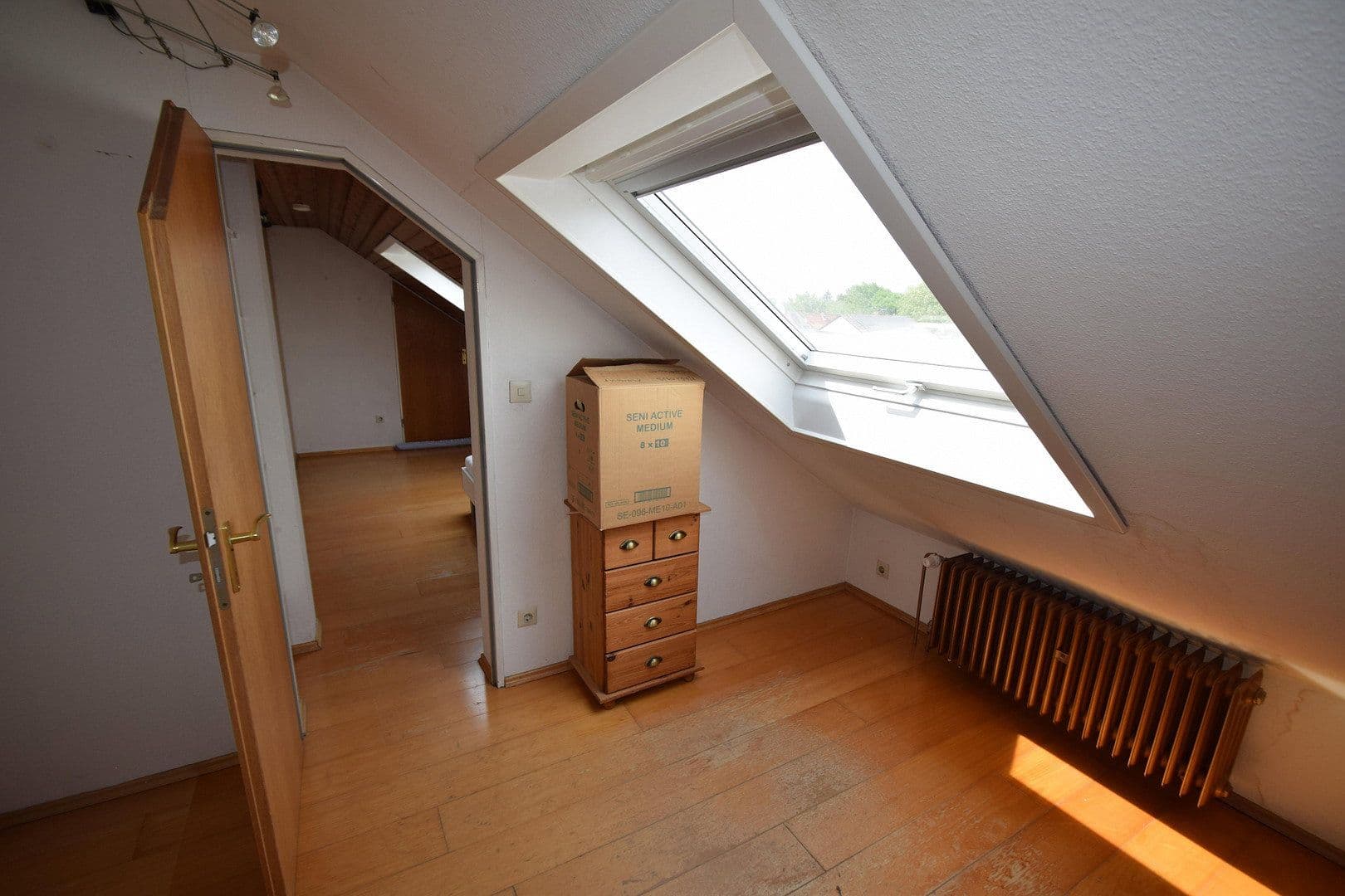 Predaj domu 216 m², pozemok 530 m², Weiterstadt, Hesensko Predaj domu 216 m², pozemok 530 m², Weiterstadt, Hesensko