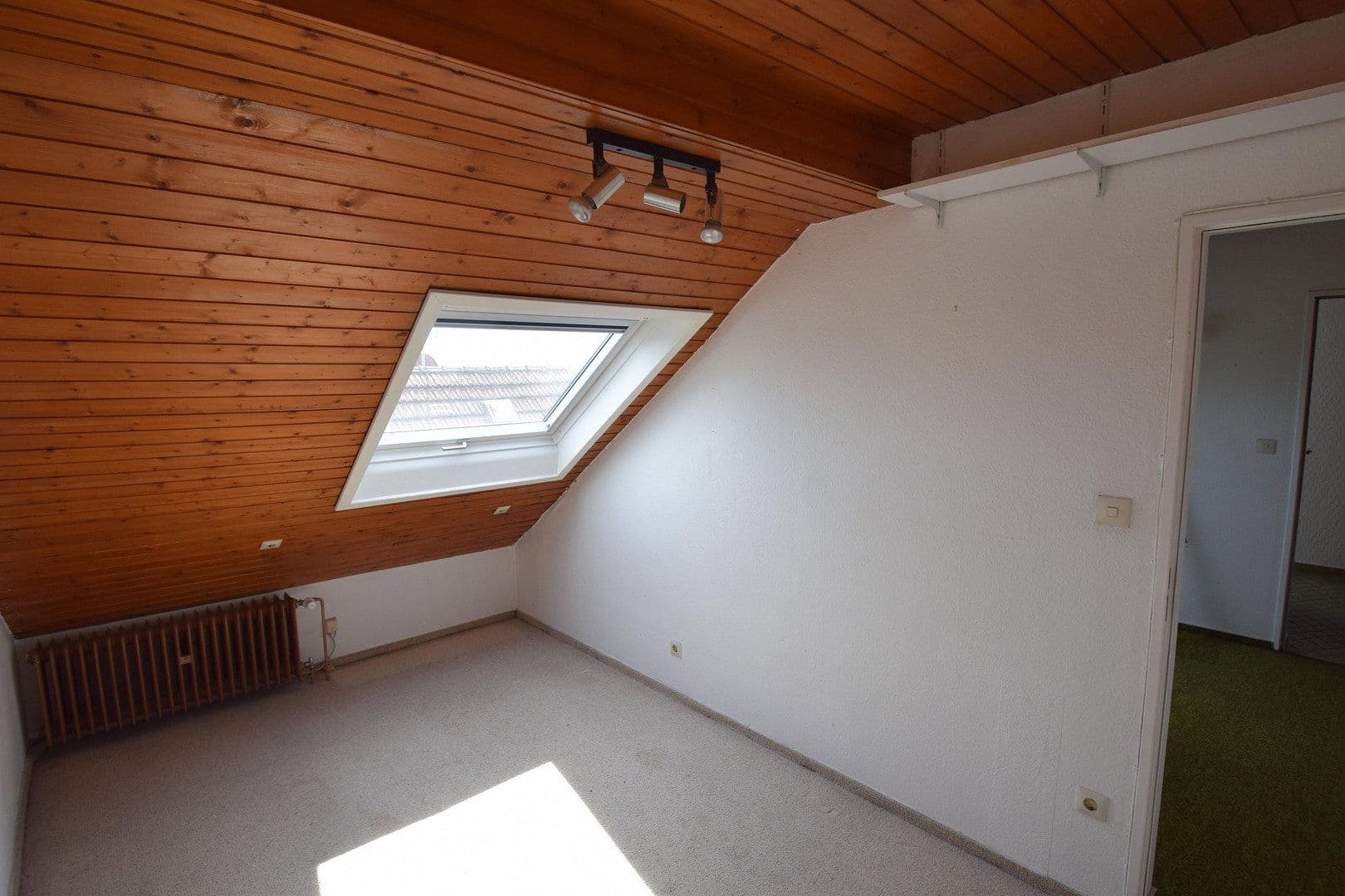Predaj domu 216 m², pozemok 530 m², Weiterstadt, Hesensko Predaj domu 216 m², pozemok 530 m², Weiterstadt, Hesensko
