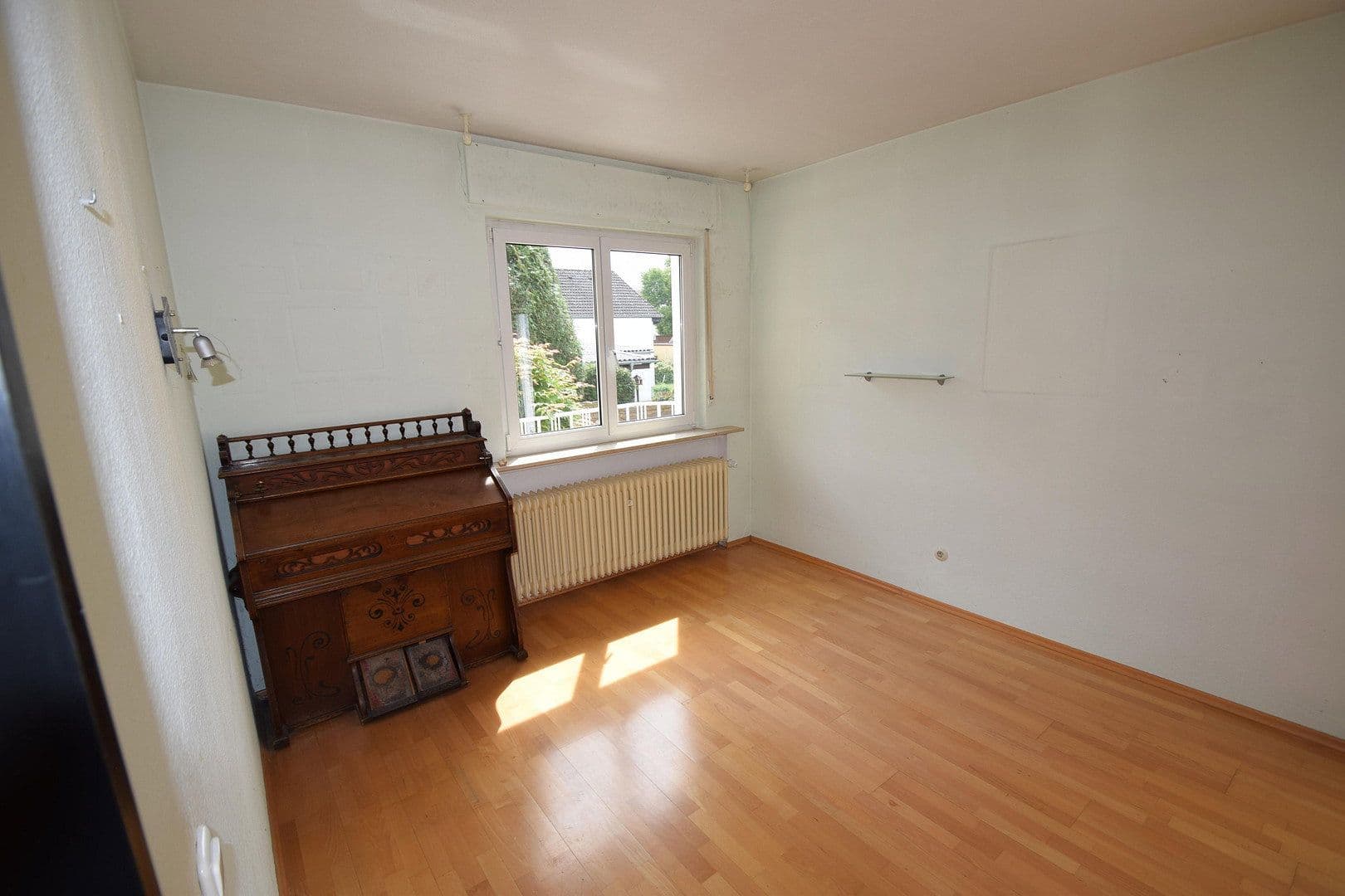Predaj domu 216 m², pozemok 530 m², Weiterstadt, Hesensko Predaj domu 216 m², pozemok 530 m², Weiterstadt, Hesensko