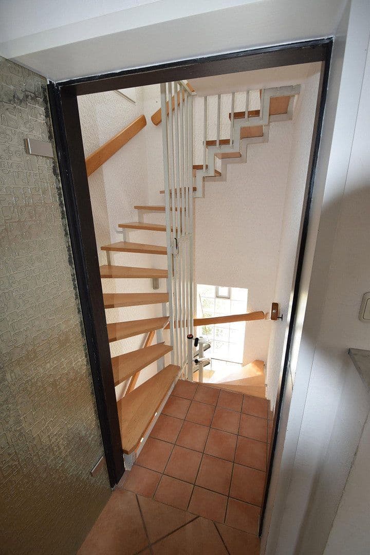 Predaj domu 216 m², pozemok 530 m², Weiterstadt, Hesensko Predaj domu 216 m², pozemok 530 m², Weiterstadt, Hesensko