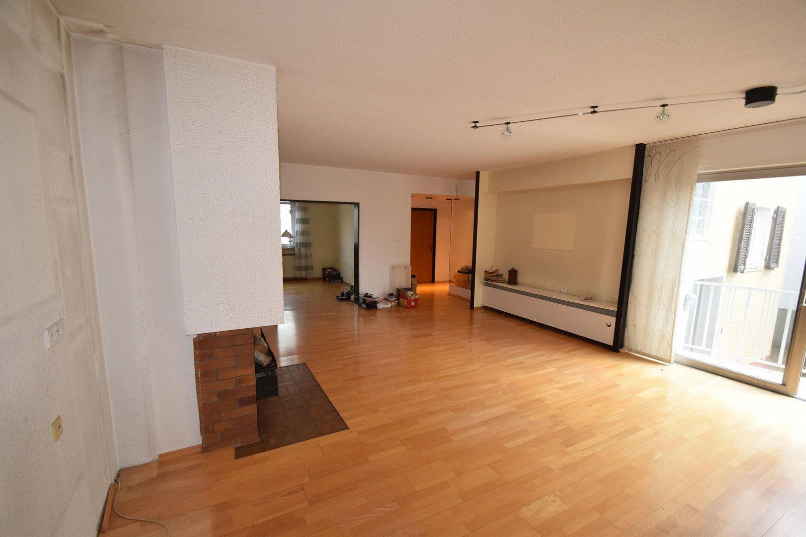 Predaj domu 216 m², pozemok 530 m², Weiterstadt, Hesensko Predaj domu 216 m², pozemok 530 m², Weiterstadt, Hesensko