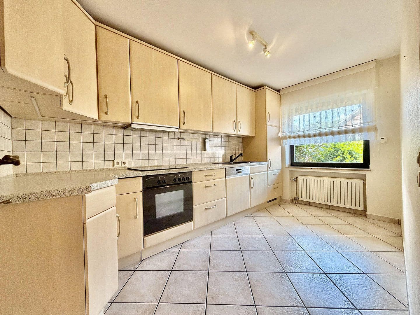 Predaj domu 137 m², pozemok 379 m², Erkelenz, Severné Porýnie - Westfálsko Predaj domu 137 m², pozemok 379 m², Erkelenz, Severné Porýnie - Westfálsko