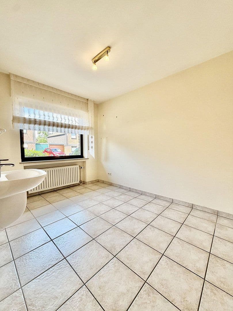 Predaj domu 137 m², pozemok 379 m², Erkelenz, Severné Porýnie - Westfálsko Predaj domu 137 m², pozemok 379 m², Erkelenz, Severné Porýnie - Westfálsko