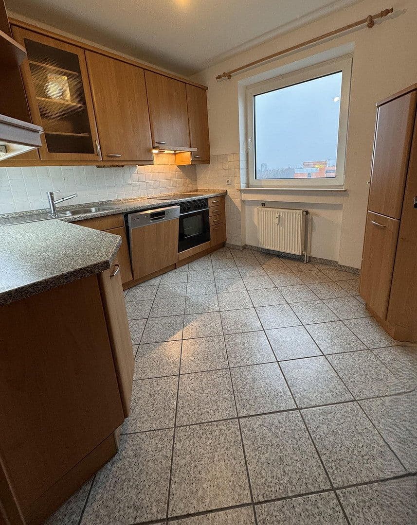 Prenájom bytu 3-izbový 93 m², Graudenzstraße, Köln-Porz, Severné Porýnie - Westfálsko Prenájom bytu 3-izbový 93 m², Graudenzstraße, Köln-Porz, Severné Porýnie - Westfálsko