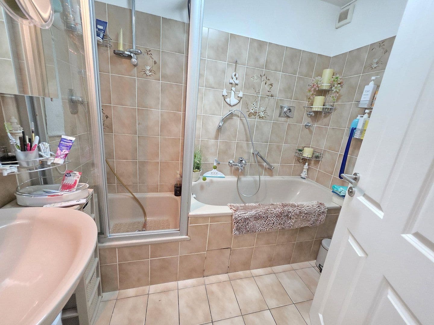 Prenájom bytu 2-izbový 64 m², Am Homberg 9, Hattingen, Severné Porýnie - Westfálsko Prenájom bytu 2-izbový 64 m², Am Homberg 9, Hattingen, Severné Porýnie - Westfálsko