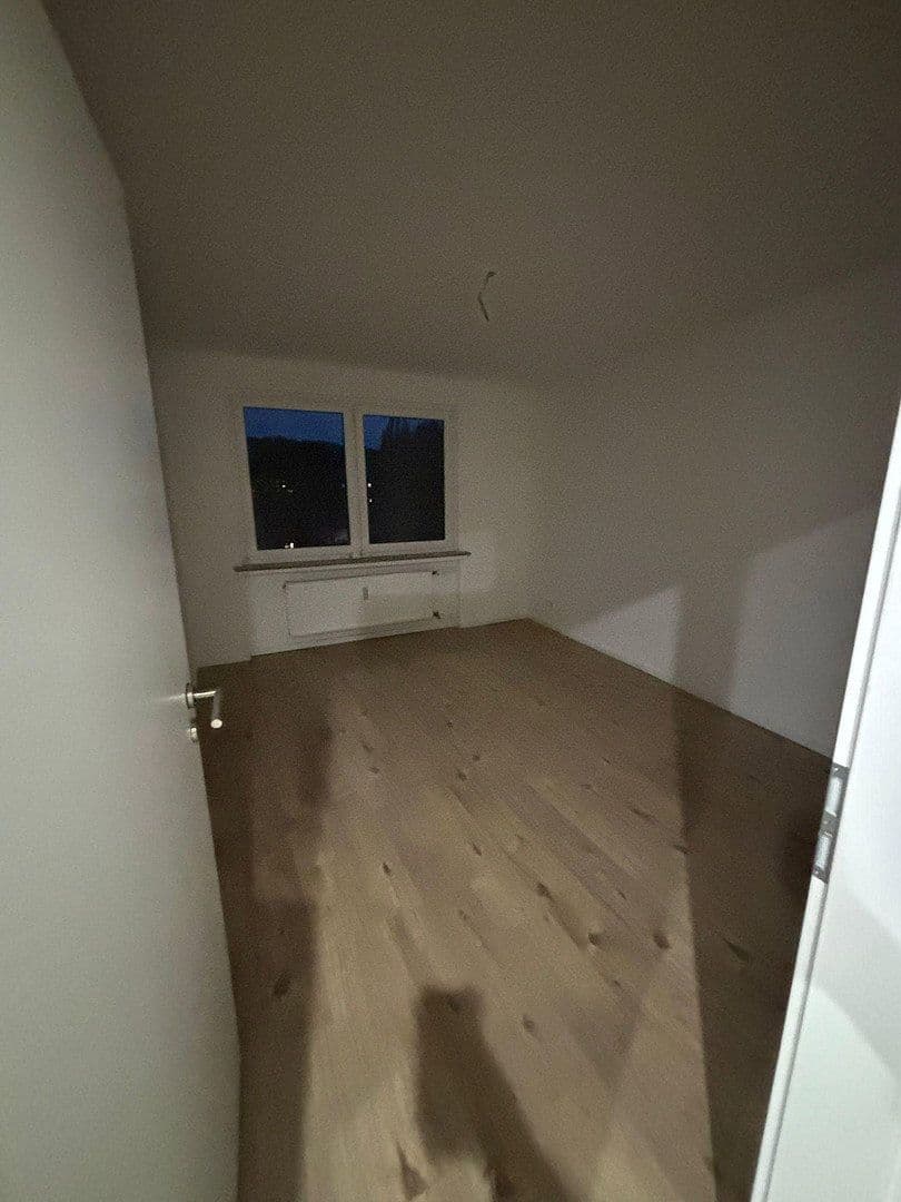Prenájom bytu 3-izbový 80 m², Hagenerstr. 47, Gevelsberg, Severné Porýnie - Westfálsko Prenájom bytu 3-izbový 80 m², Hagenerstr. 47, Gevelsberg, Severné Porýnie - Westfálsko