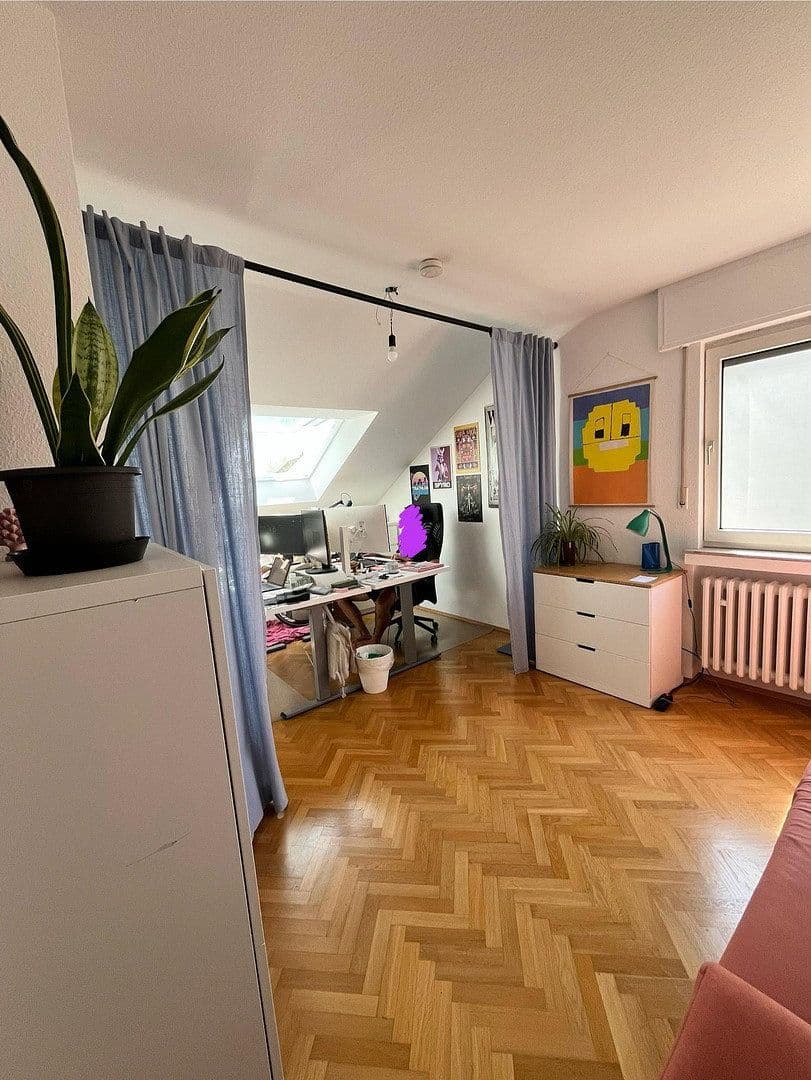 Prenájom bytu 3-izbový 70 m², Kapellenhofweg 1, Köln, Severné Porýnie - Westfálsko Prenájom bytu 3-izbový 70 m², Kapellenhofweg 1, Köln, Severné Porýnie - Westfálsko