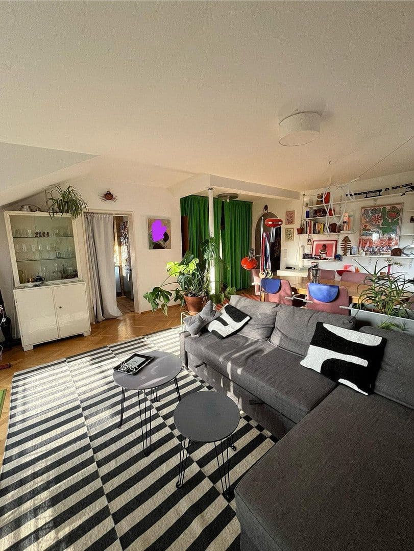 Prenájom bytu 3-izbový 70 m², Kapellenhofweg 1, Köln, Severné Porýnie - Westfálsko Prenájom bytu 3-izbový 70 m², Kapellenhofweg 1, Köln, Severné Porýnie - Westfálsko