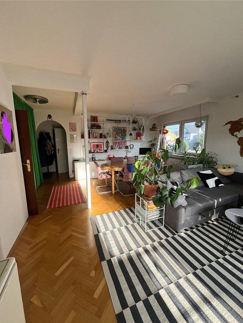Prenájom bytu 3-izbový 70 m², Kapellenhofweg 1, Köln, Severné Porýnie - Westfálsko Prenájom bytu 3-izbový 70 m², Kapellenhofweg 1, Köln, Severné Porýnie - Westfálsko