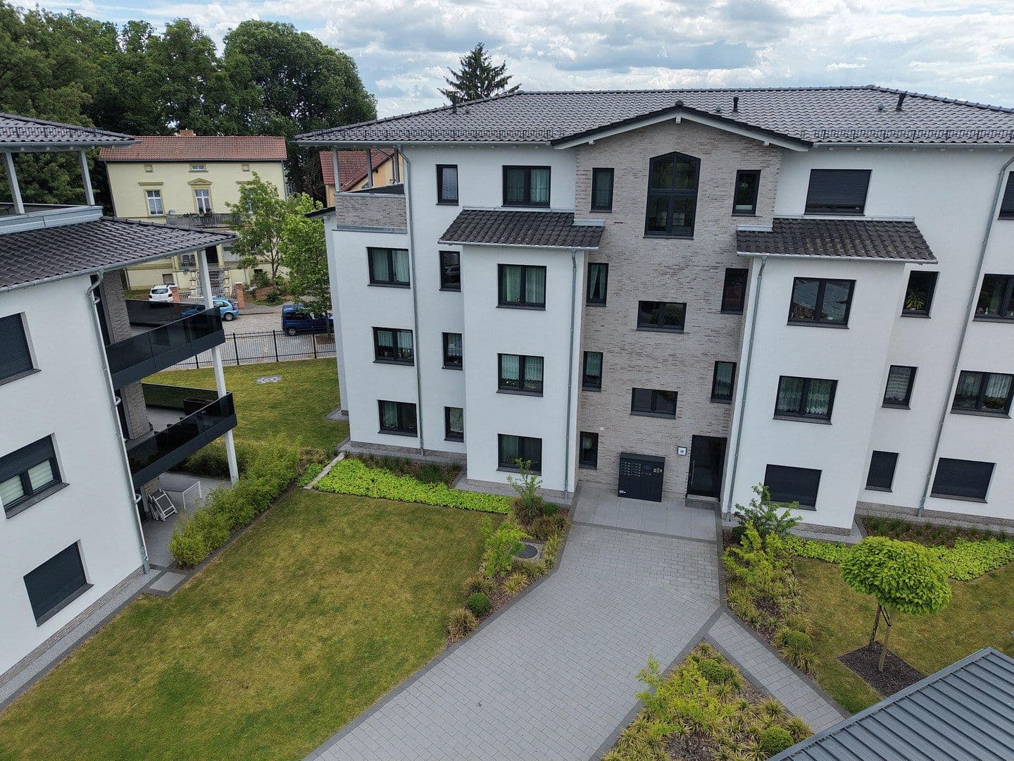 Prenájom bytu 4-izbový 105 m², Treppendorfer Str. 47, Lübben (Spreewald), Brandenbursko Prenájom bytu 4-izbový 105 m², Treppendorfer Str. 47, Lübben (Spreewald), Brandenbursko