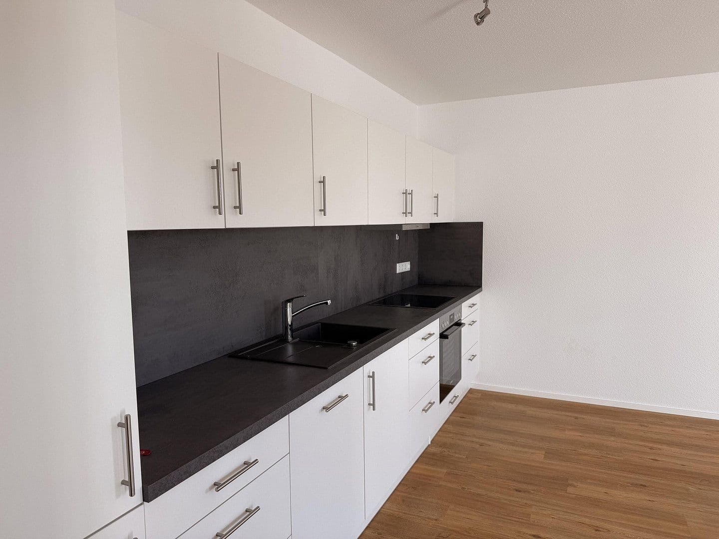 Prenájom bytu 2-izbový 61 m², Rathausstr. 1, Wellendingen, Bádensko-Wurttembersko Prenájom bytu 2-izbový 61 m², Rathausstr. 1, Wellendingen, Bádensko-Wurttembersko