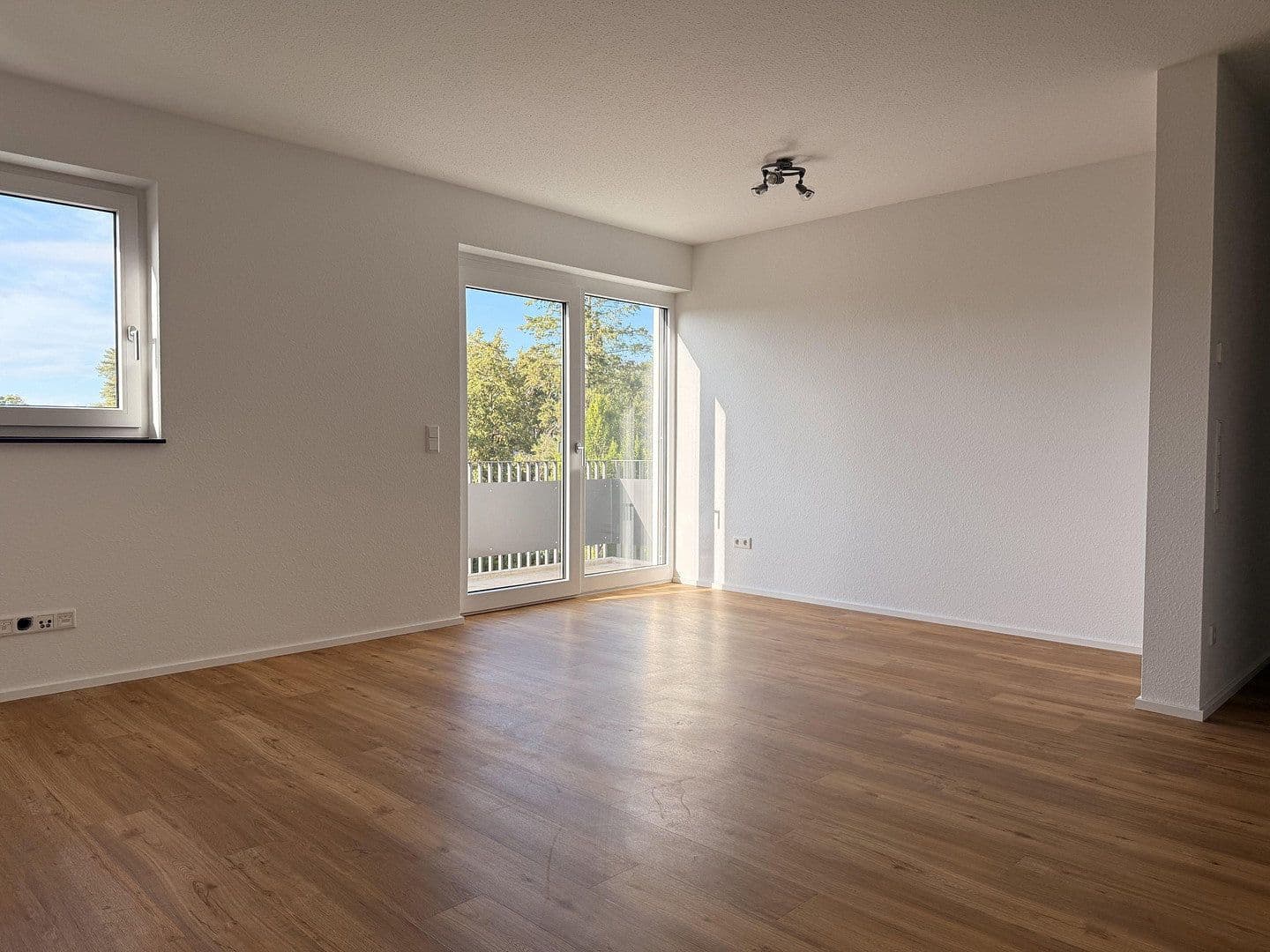 Prenájom bytu 2-izbový 61 m², Rathausstr. 1, Wellendingen, Bádensko-Wurttembersko Prenájom bytu 2-izbový 61 m², Rathausstr. 1, Wellendingen, Bádensko-Wurttembersko