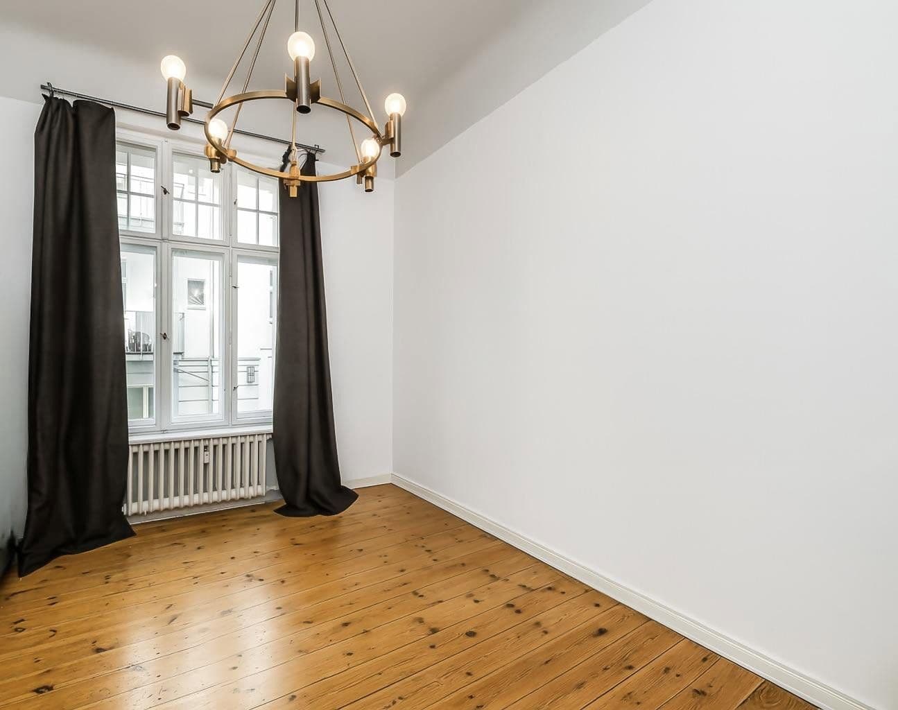Predaj bytu 3-izbový 112 m², Berlin, Berlín Predaj bytu 3-izbový 112 m², Berlin, Berlín