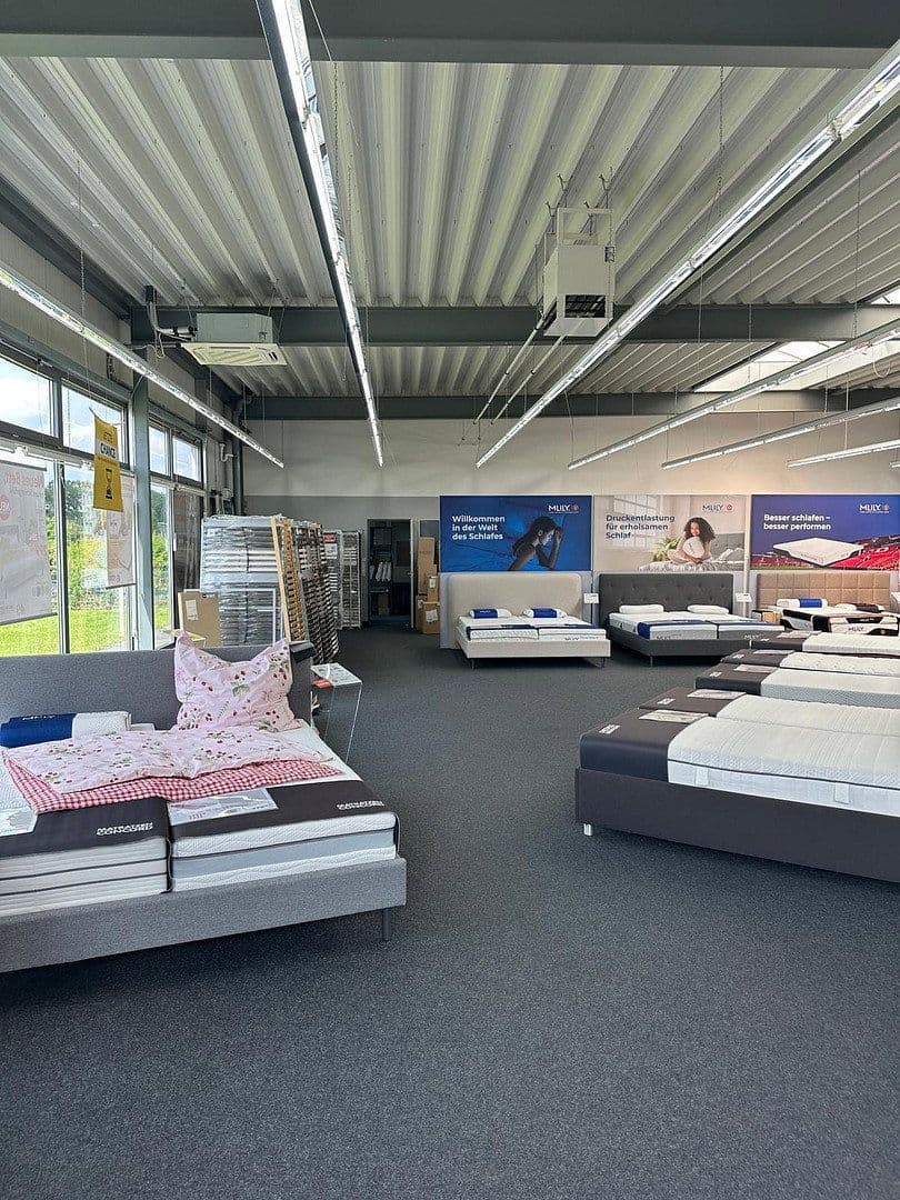 Predaj nebytového priestoru 3.166 m², Detmold, Severné Porýnie - Westfálsko Predaj nebytového priestoru 3.166 m², Detmold, Severné Porýnie - Westfálsko