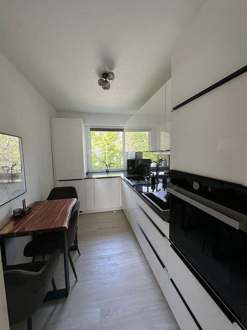 Predaj bytu 4-izbový 85 m², Wülferoder straße 18, Hannover, Dolné Sasko Predaj bytu 4-izbový 85 m², Wülferoder straße 18, Hannover, Dolné Sasko