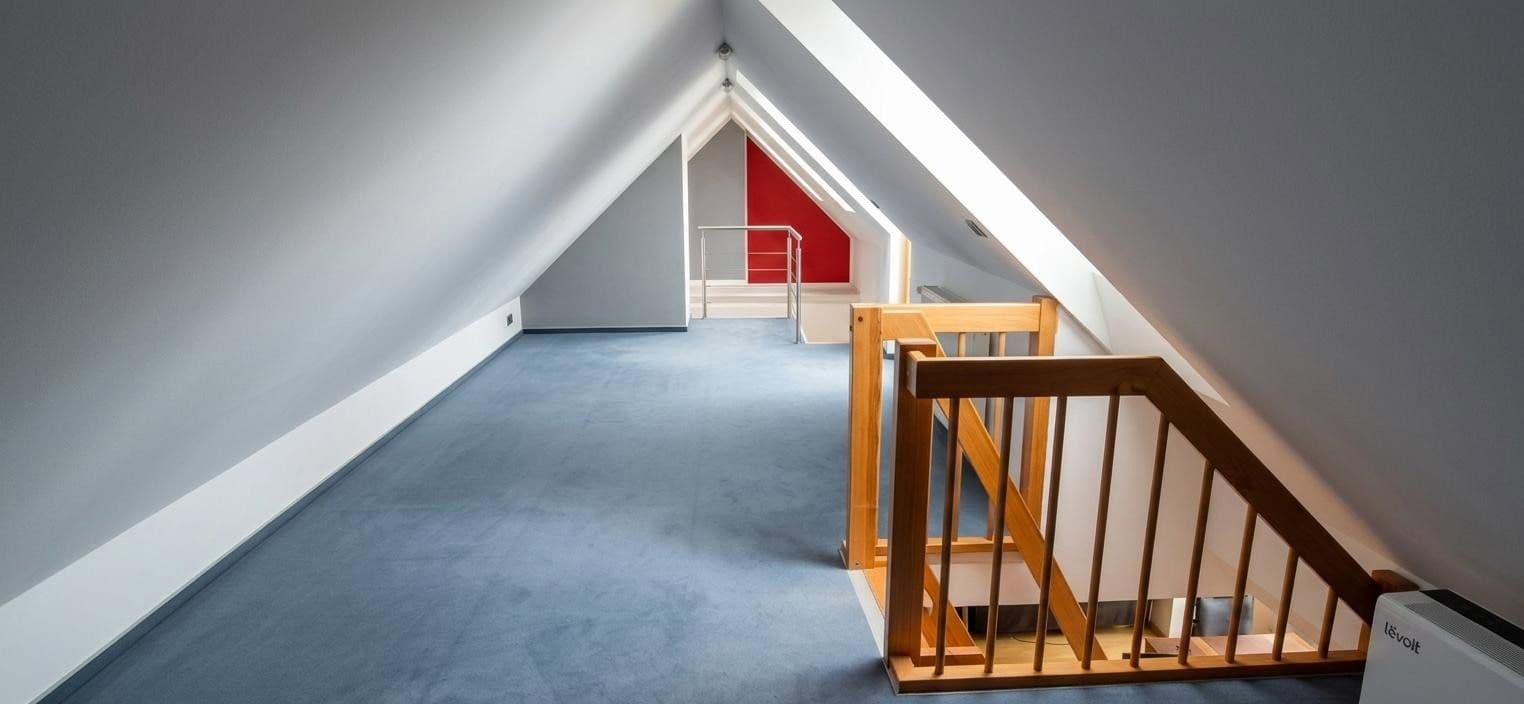 Predaj bytu 4-izbový 130 m², Hannover, Dolné Sasko Predaj bytu 4-izbový 130 m², Hannover, Dolné Sasko