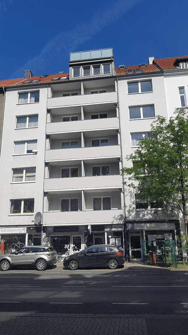 Predaj bytu 4-izbový 130 m², Hannover, Dolné Sasko Predaj bytu 4-izbový 130 m², Hannover, Dolné Sasko