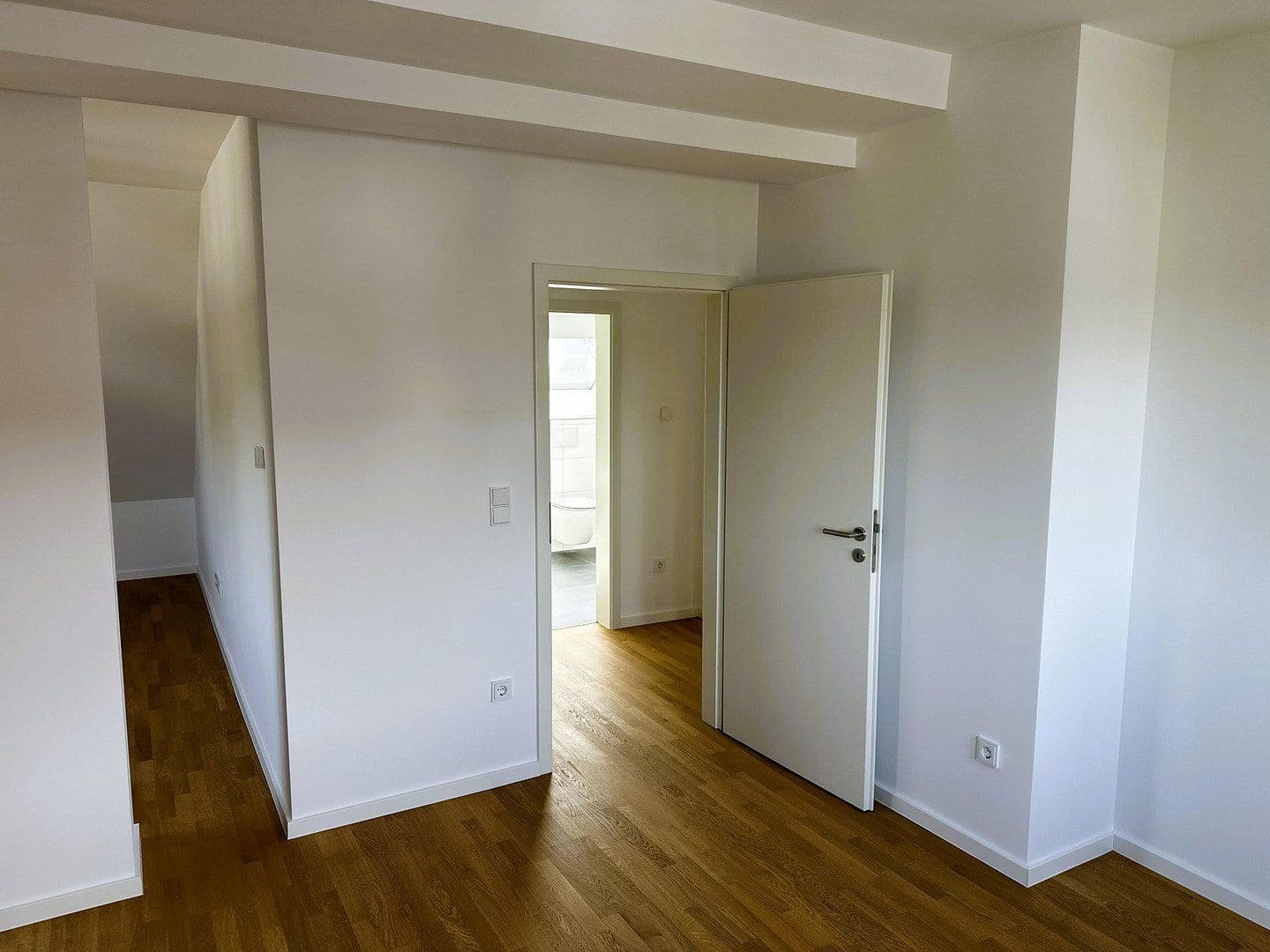 Predaj domu 308 m², pozemok 661 m², Essen, Severné Porýnie - Westfálsko Predaj domu 308 m², pozemok 661 m², Essen, Severné Porýnie - Westfálsko