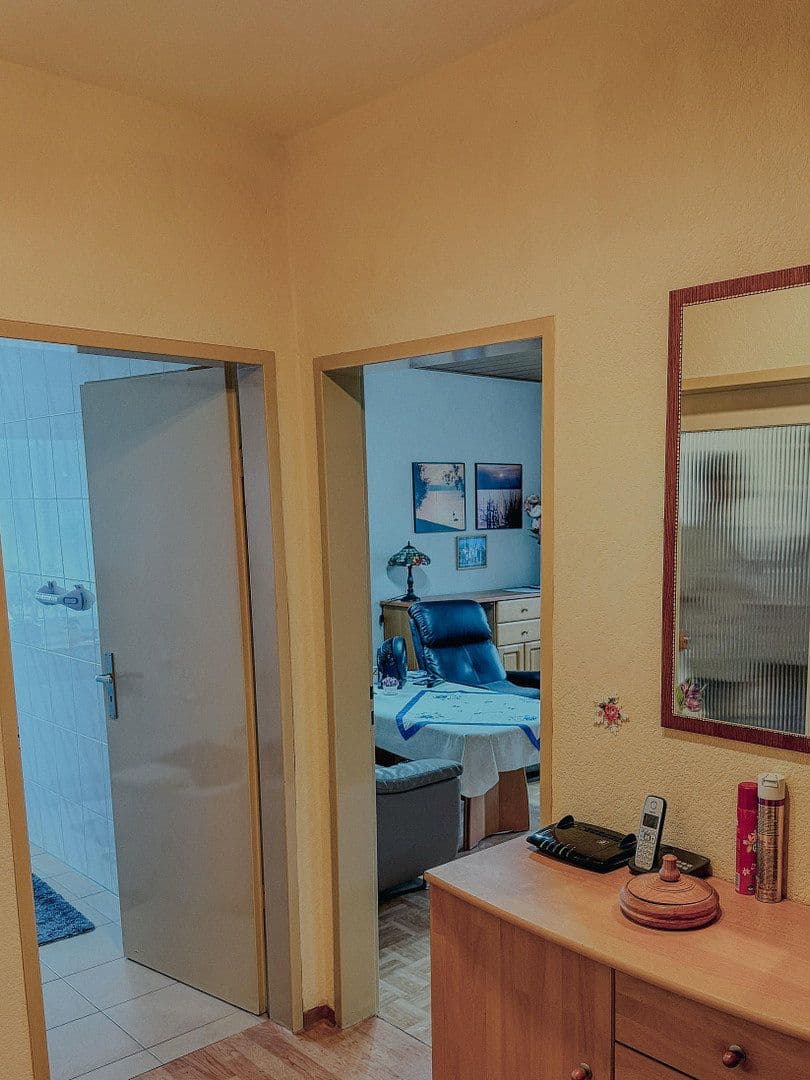 Prenájom bytu 2-izbový 60 m², Nürnberger Straße 11, Cadolzburg, Bavorsko Prenájom bytu 2-izbový 60 m², Nürnberger Straße 11, Cadolzburg, Bavorsko