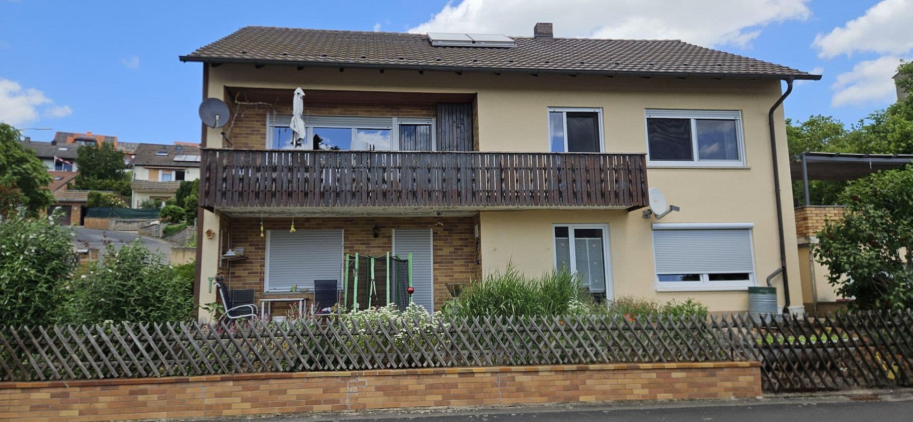 Predaj domu 166 m², pozemok 1.399 m², Gädheim, Bavorsko Predaj domu 166 m², pozemok 1.399 m², Gädheim, Bavorsko