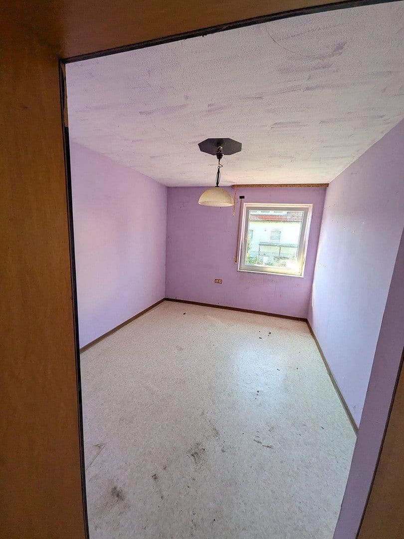 Predaj domu 172 m², pozemok 690 m², Laupheim, Bádensko-Wurttembersko Predaj domu 172 m², pozemok 690 m², Laupheim, Bádensko-Wurttembersko
