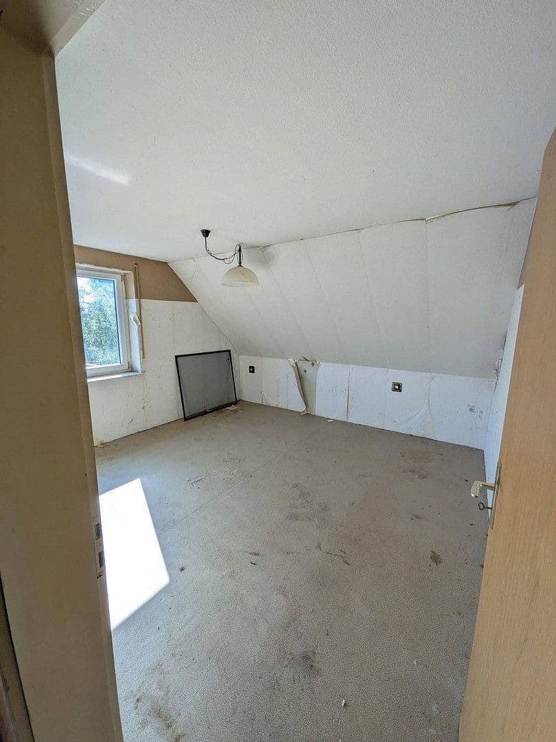 Predaj domu 172 m², pozemok 690 m², Laupheim, Bádensko-Wurttembersko Predaj domu 172 m², pozemok 690 m², Laupheim, Bádensko-Wurttembersko