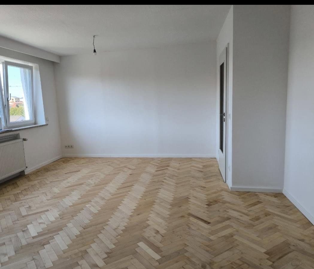 Predaj domu 350 m², pozemok 849 m², Dasing, Bavorsko Predaj domu 350 m², pozemok 849 m², Dasing, Bavorsko