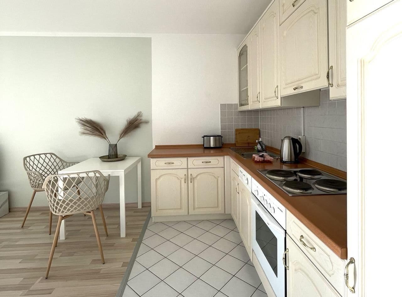 Prenájom bytu 1-izbový 42 m², Heinrich-Heine-Straße 2d, Borsdorf, Sasko Prenájom bytu 1-izbový 42 m², Heinrich-Heine-Straße 2d, Borsdorf, Sasko