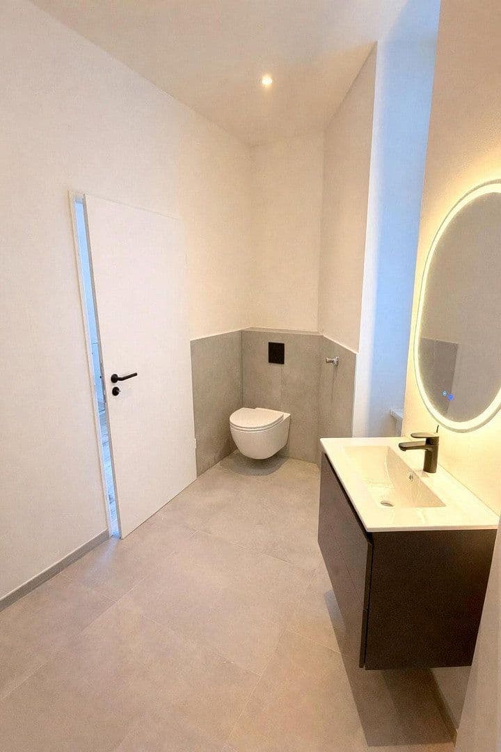Predaj bytu 2-izbový 60 m², Brombergerstraße 19, Wuppertal, Severné Porýnie - Westfálsko Predaj bytu 2-izbový 60 m², Brombergerstraße 19, Wuppertal, Severné Porýnie - Westfálsko