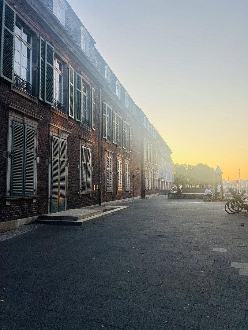 Predaj bytu 5-izbový 176 m², Düsseldorf, Severné Porýnie - Westfálsko Predaj bytu 5-izbový 176 m², Düsseldorf, Severné Porýnie - Westfálsko