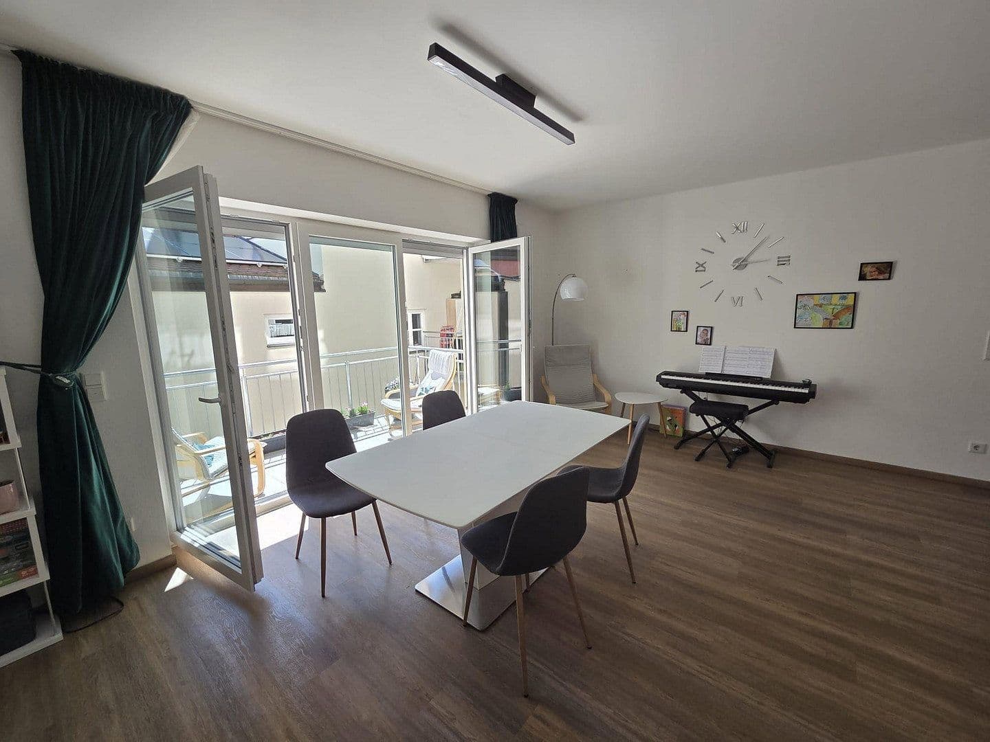 Prenájom bytu 3-izbový 83 m², Ulrichstr. 10, Abensberg, Bavorsko Prenájom bytu 3-izbový 83 m², Ulrichstr. 10, Abensberg, Bavorsko