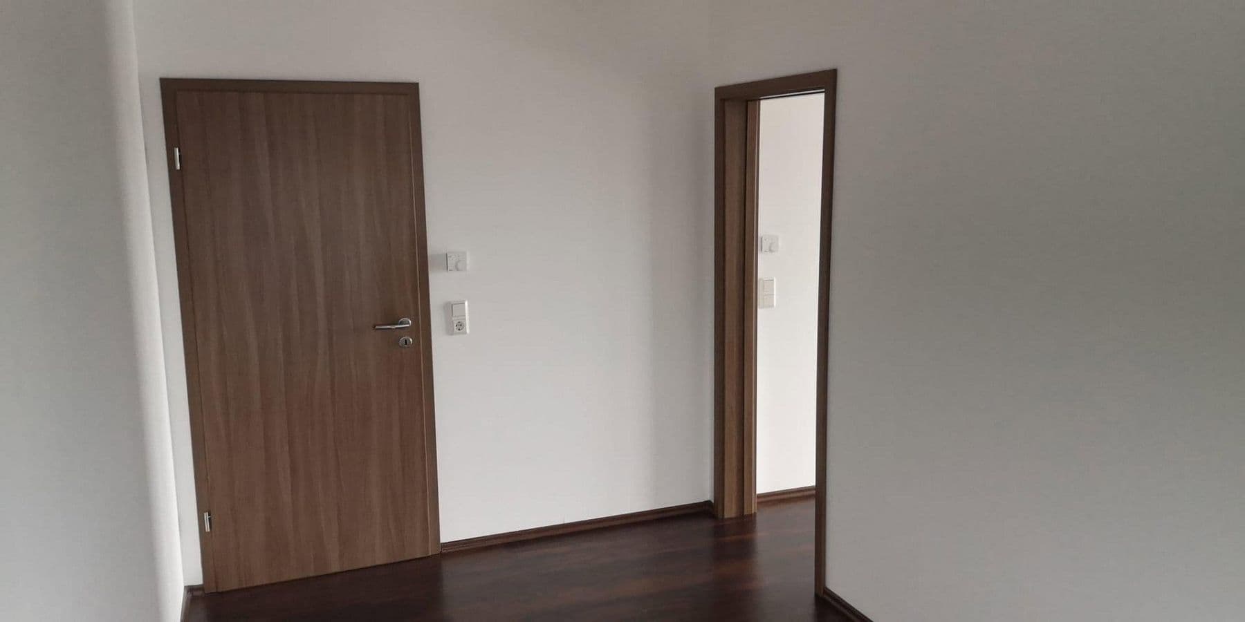 Prenájom domu 199 m², pozemok 334 m², Schlössleblick 4, Wehr, Bádensko-Wurttembersko Prenájom domu 199 m², pozemok 334 m², Schlössleblick 4, Wehr, Bádensko-Wurttembersko