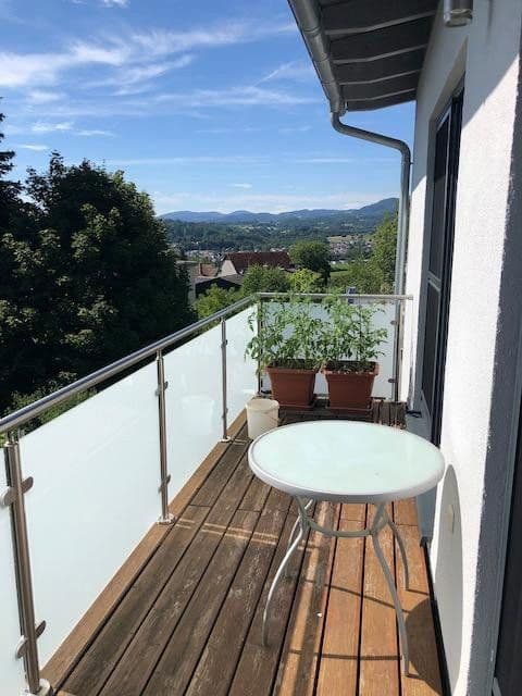 Prenájom domu 199 m², pozemok 334 m², Schlössleblick 4, Wehr, Bádensko-Wurttembersko Prenájom domu 199 m², pozemok 334 m², Schlössleblick 4, Wehr, Bádensko-Wurttembersko
