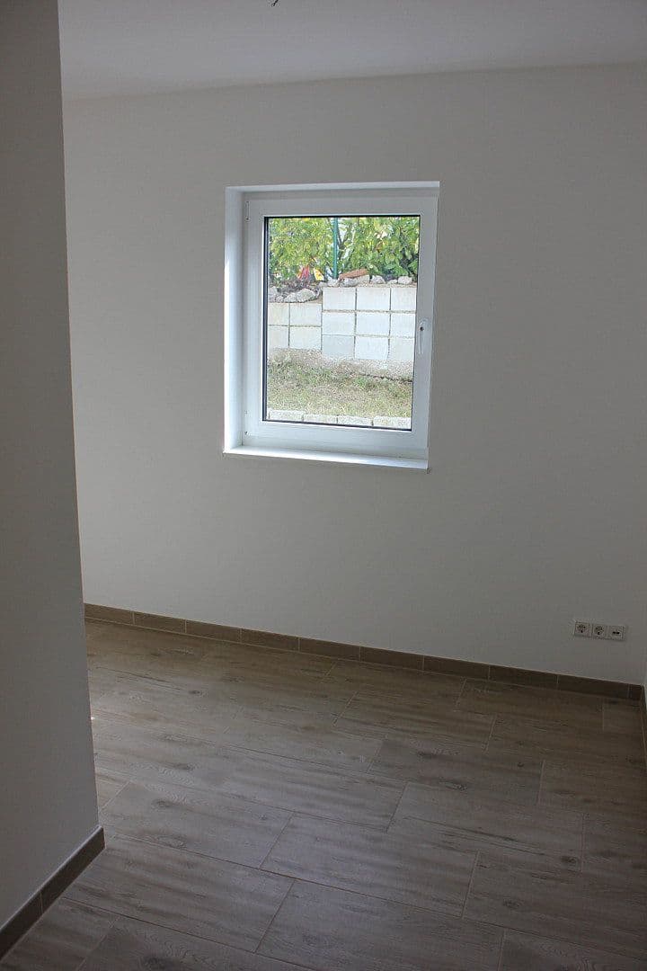 Prenájom domu 199 m², pozemok 334 m², Schlössleblick 4, Wehr, Bádensko-Wurttembersko Prenájom domu 199 m², pozemok 334 m², Schlössleblick 4, Wehr, Bádensko-Wurttembersko