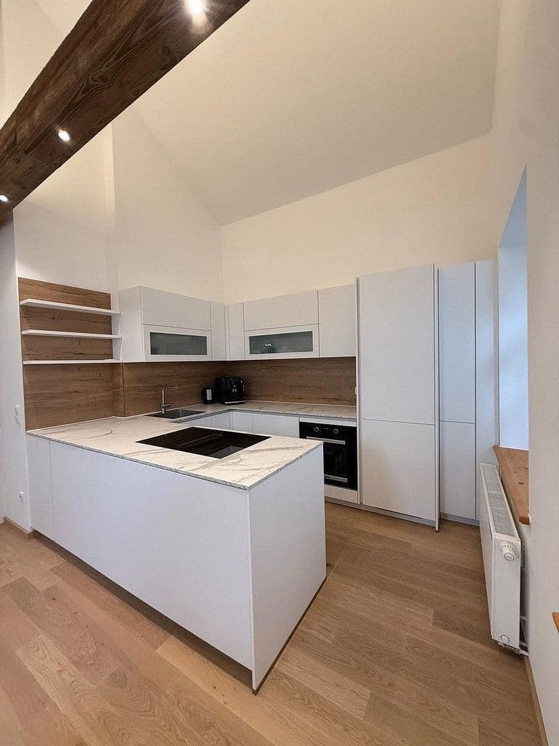 Prenájom bytu 4-izbový 141 m², Stadtplatz 10, Miesbach, Bavorsko Prenájom bytu 4-izbový 141 m², Stadtplatz 10, Miesbach, Bavorsko