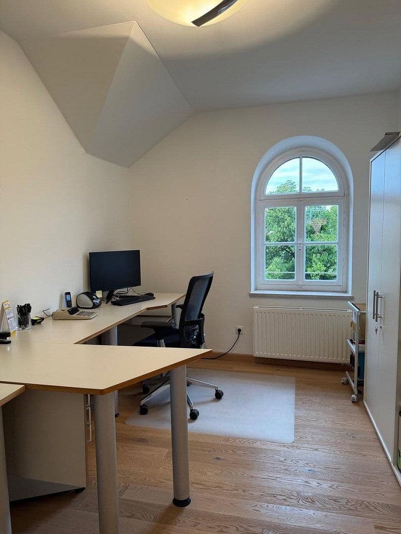 Prenájom bytu 4-izbový 141 m², Stadtplatz 10, Miesbach, Bavorsko Prenájom bytu 4-izbový 141 m², Stadtplatz 10, Miesbach, Bavorsko