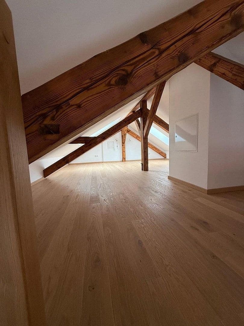 Prenájom bytu 4-izbový 141 m², Stadtplatz 10, Miesbach, Bavorsko Prenájom bytu 4-izbový 141 m², Stadtplatz 10, Miesbach, Bavorsko