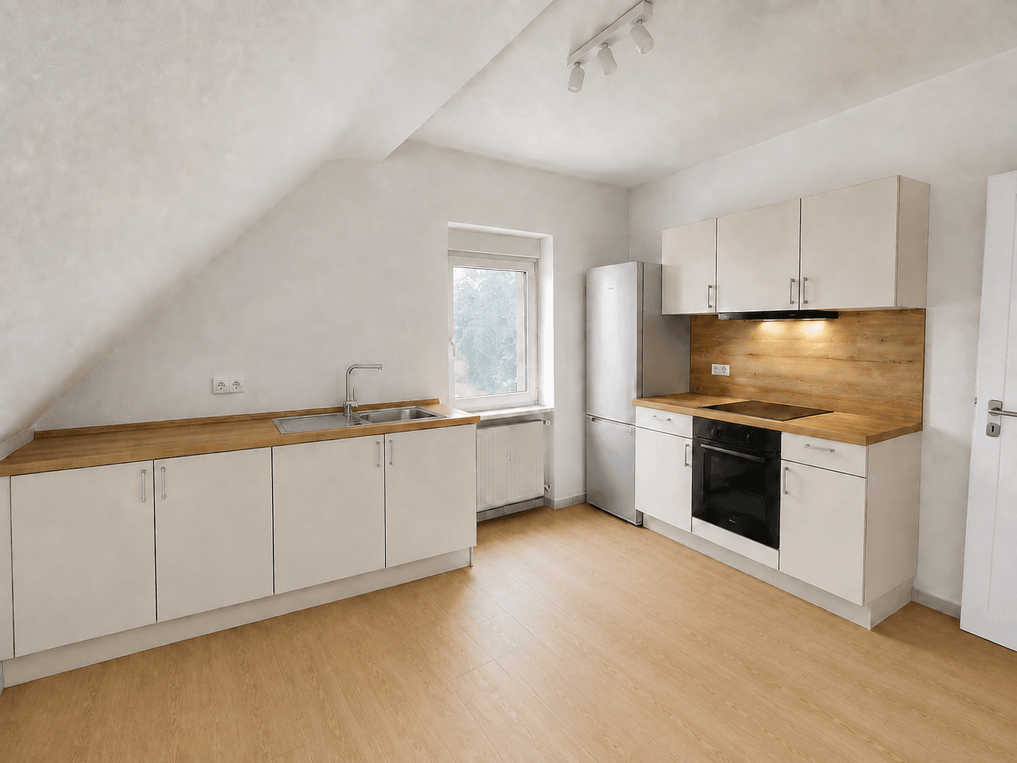 Prenájom bytu 3-izbový 70 m², Hahnenbachstraße 58, Hahnenbach, Porýnie-Falcko Prenájom bytu 3-izbový 70 m², Hahnenbachstraße 58, Hahnenbach, Porýnie-Falcko