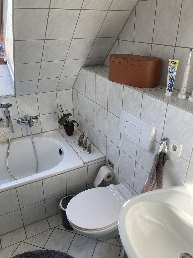 Prenájom bytu 2-izbový 59 m², Grimmaische Str. 58, Döbeln, Sasko Prenájom bytu 2-izbový 59 m², Grimmaische Str. 58, Döbeln, Sasko