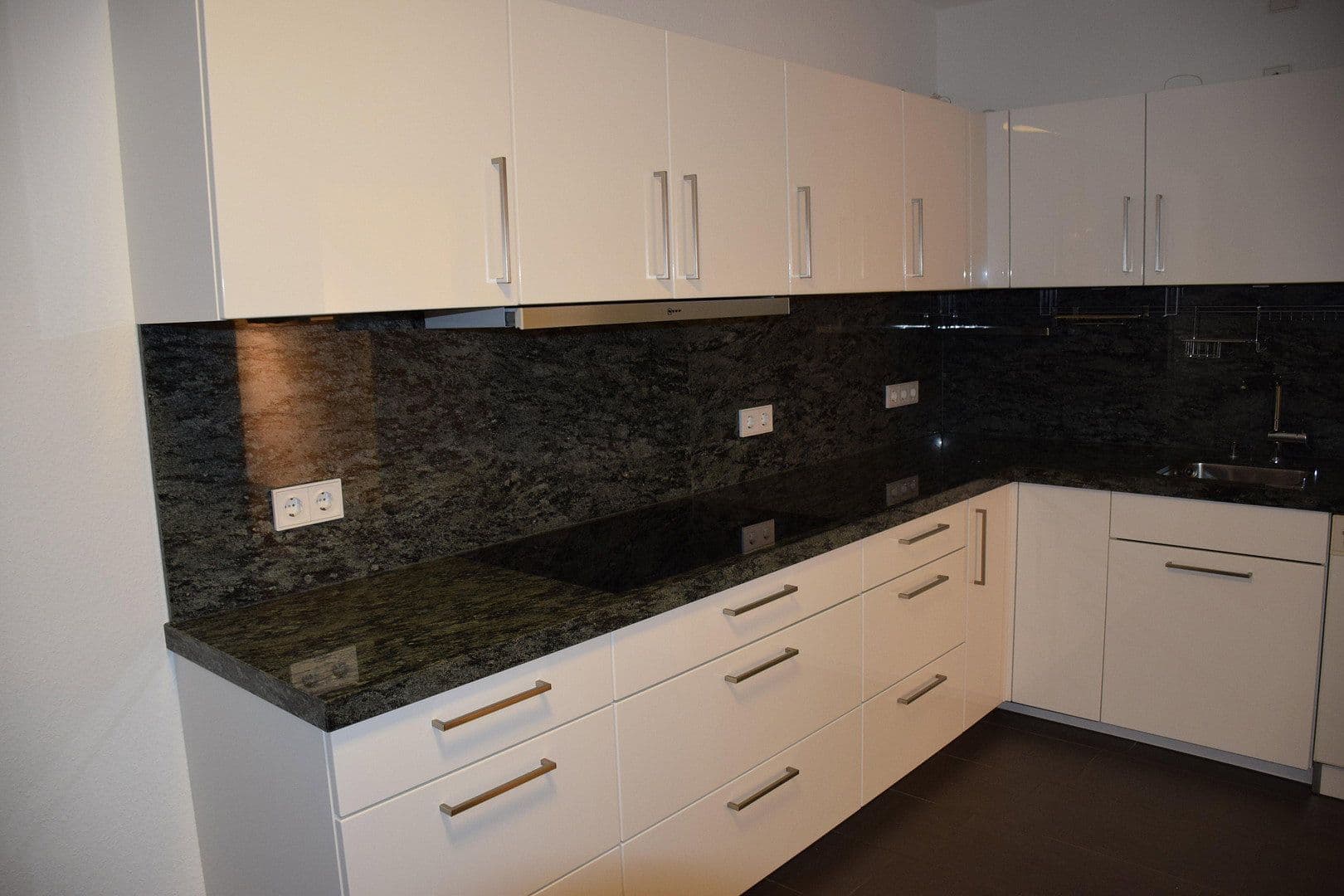 Prenájom kancelárie 130 m², Kaiserswerther Str. 144, Düsseldorf, Severné Porýnie - Westfálsko Prenájom kancelárie 130 m², Kaiserswerther Str. 144, Düsseldorf, Severné Porýnie - Westfálsko