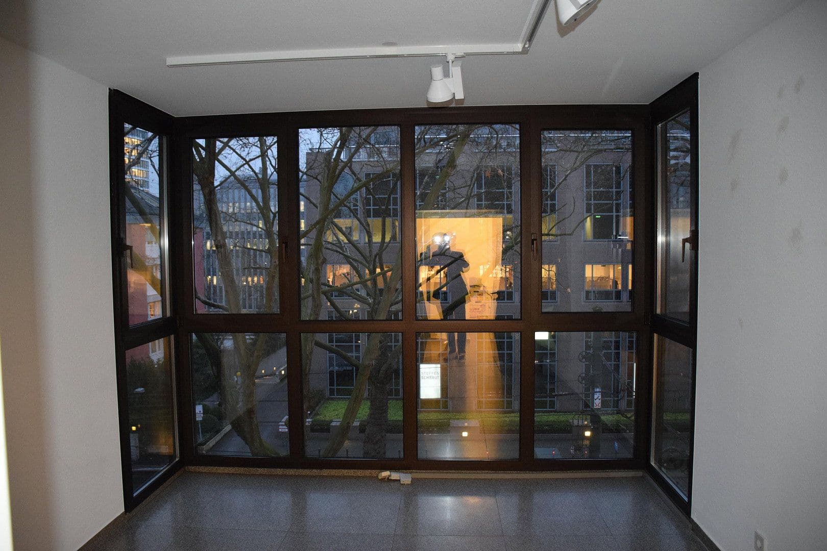 Prenájom kancelárie 130 m², Kaiserswerther Str. 144, Düsseldorf, Severné Porýnie - Westfálsko Prenájom kancelárie 130 m², Kaiserswerther Str. 144, Düsseldorf, Severné Porýnie - Westfálsko