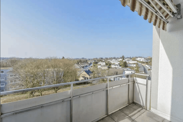 Prenájom bytu 3-izbový 79 m², Hasselstraße 106, Solingen, Severné Porýnie - Westfálsko Prenájom bytu 3-izbový 79 m², Hasselstraße 106, Solingen, Severné Porýnie - Westfálsko