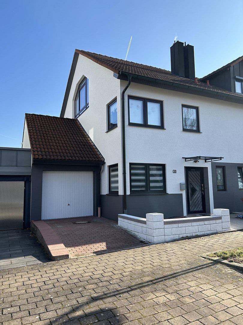 Prenájom domu 110 m², pozemok 210 m², Langenzenn, Bavorsko Prenájom domu 110 m², pozemok 210 m², Langenzenn, Bavorsko
