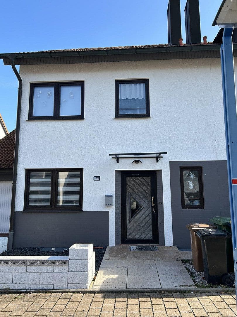 Prenájom domu 110 m², pozemok 210 m², Langenzenn, Bavorsko Prenájom domu 110 m², pozemok 210 m², Langenzenn, Bavorsko