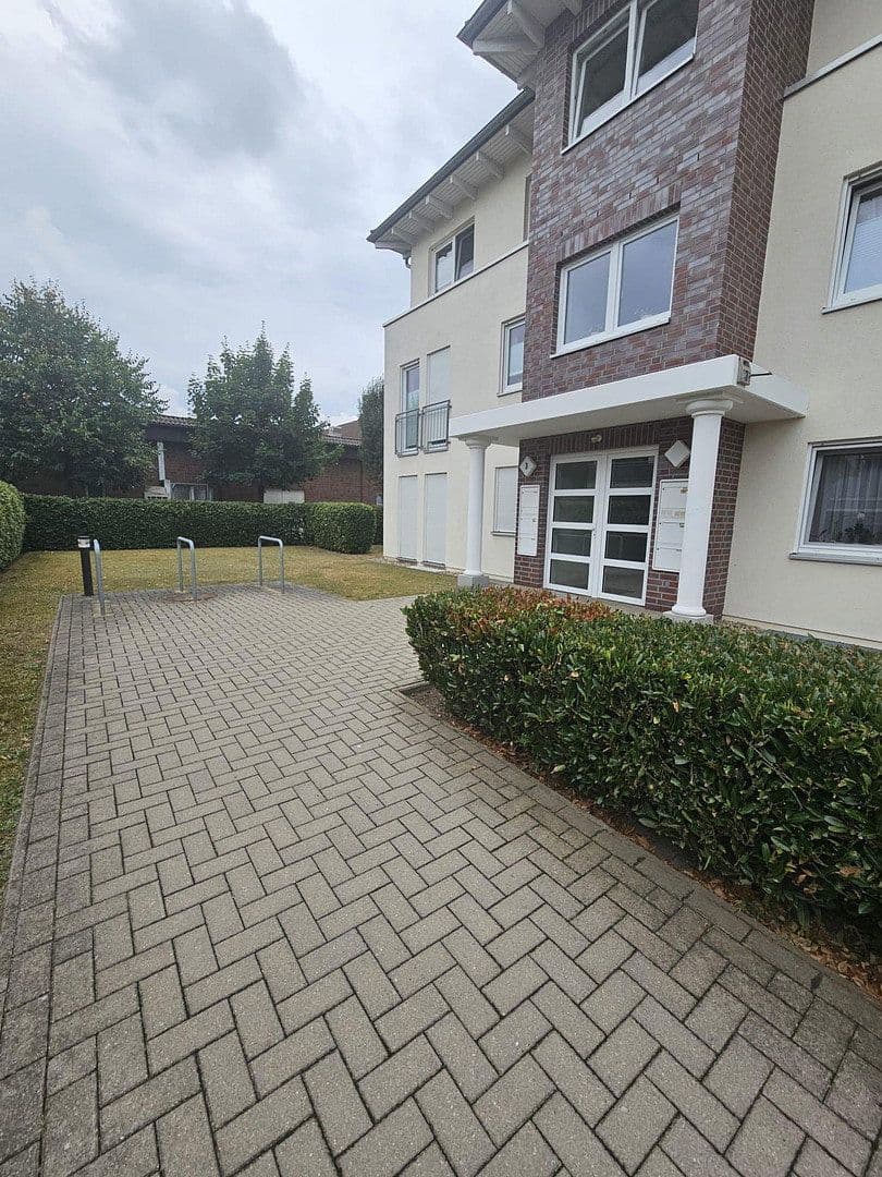 Prenájom bytu 2-izbový 60 m², Stelle, Dolné Sasko Prenájom bytu 2-izbový 60 m², Stelle, Dolné Sasko