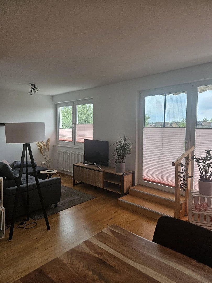 Prenájom bytu 2-izbový 60 m², Stelle, Dolné Sasko Prenájom bytu 2-izbový 60 m², Stelle, Dolné Sasko
