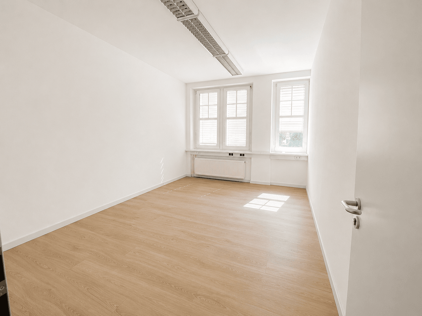 Prenájom kancelárie 145 m², Dresdner Str. 72, Freital, Sasko Prenájom kancelárie 145 m², Dresdner Str. 72, Freital, Sasko