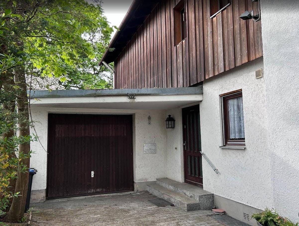Predaj domu 180 m², pozemok 577 m², Luitpoldstr. 19 c, Krailling, Bavorsko Predaj domu 180 m², pozemok 577 m², Luitpoldstr. 19 c, Krailling, Bavorsko